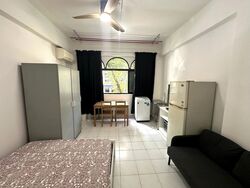 Sims Avenue (D14), Apartment #581430001